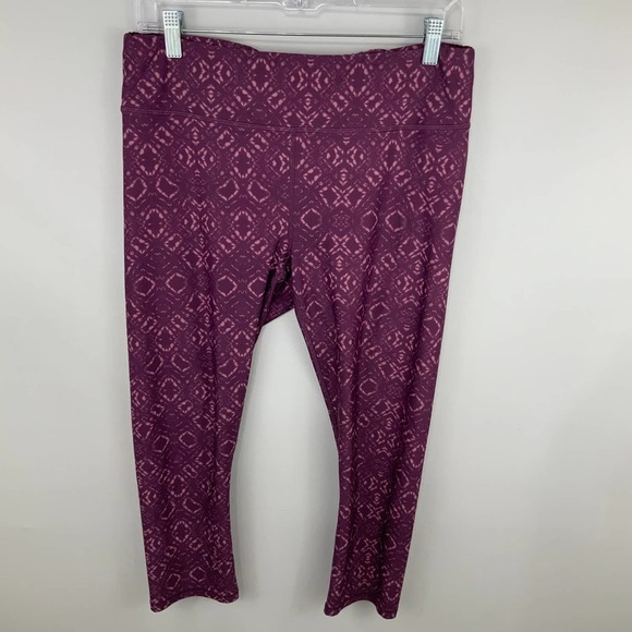FABLETICS Amara Mid-Rise Powerlite Crop leggings - Picture 7 of 8